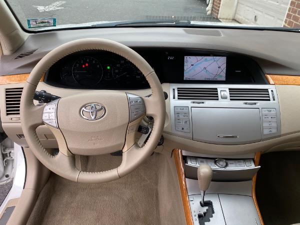 Used-2006-Toyota-Avalon-XLS