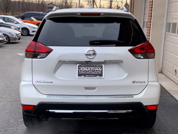 Used-2018-Nissan-Rogue-SV-Premium