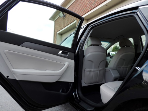 Used-2015-Hyundai-Sonata-SE