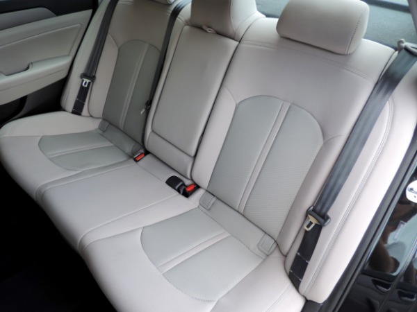 Used-2015-Hyundai-Sonata-SE