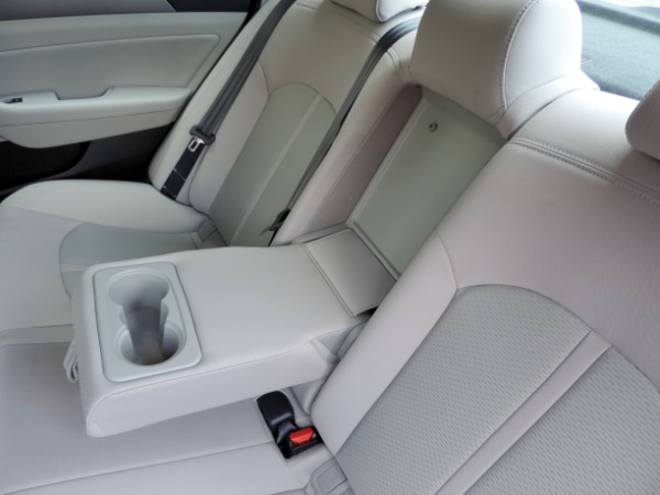 Used-2015-Hyundai-Sonata-SE