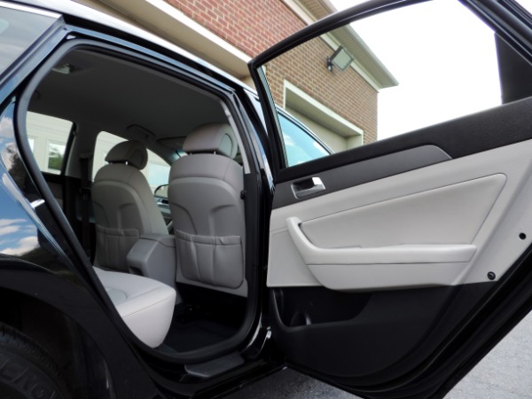 Used-2015-Hyundai-Sonata-SE