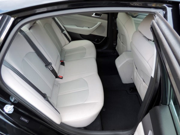 Used-2015-Hyundai-Sonata-SE