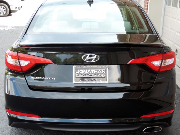 Used-2015-Hyundai-Sonata-SE