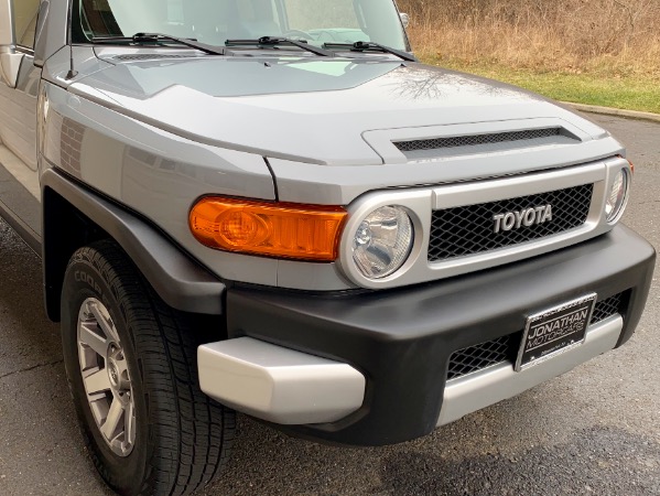 Used-2014-Toyota-FJ-Cruiser