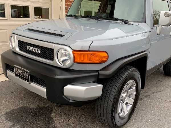 Used-2014-Toyota-FJ-Cruiser