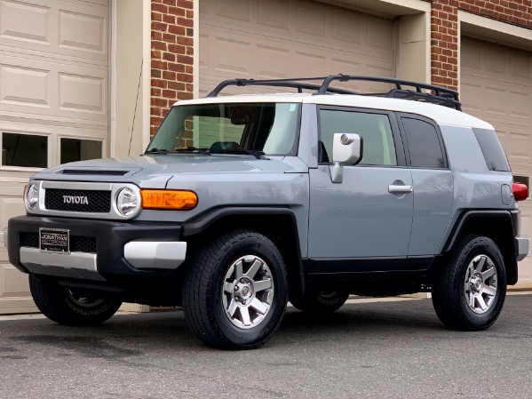 Used-2014-Toyota-FJ-Cruiser