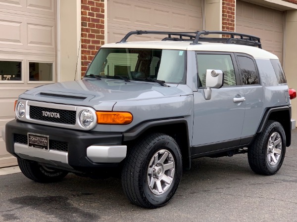 Used-2014-Toyota-FJ-Cruiser