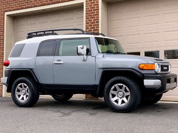 Used-2014-Toyota-FJ-Cruiser