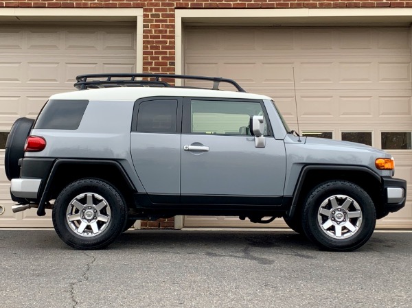 Used-2014-Toyota-FJ-Cruiser