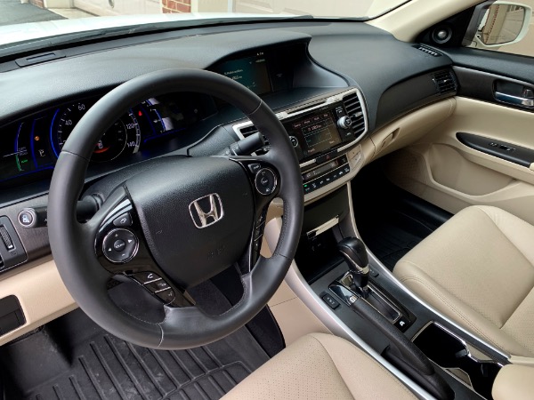 Used-2015-Honda-Accord-Hybrid-EX-L