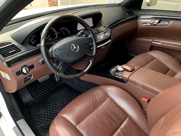 Used-2013-Mercedes-Benz-S-Class-S-550-4MATIC