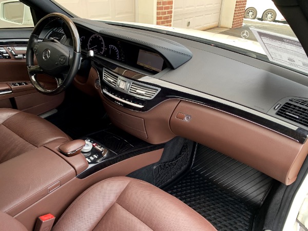 Used-2013-Mercedes-Benz-S-Class-S-550-4MATIC