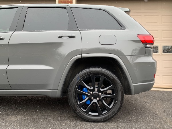 Used-2019-Jeep-Grand-Cherokee-Altitude