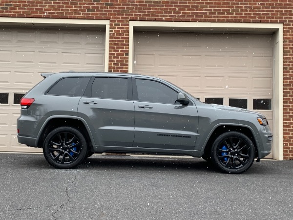 Used-2019-Jeep-Grand-Cherokee-Altitude