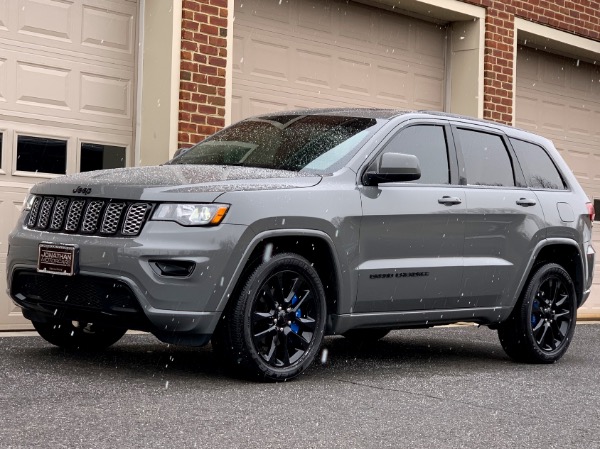 Used-2019-Jeep-Grand-Cherokee-Altitude