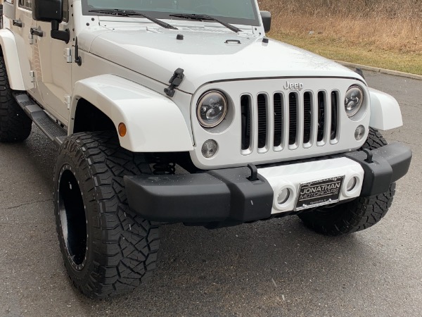 Used-2016-Jeep-Wrangler-Unlimited-Sahara