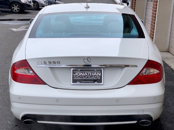 Used-2008-Mercedes-Benz-CLS-CLS-550