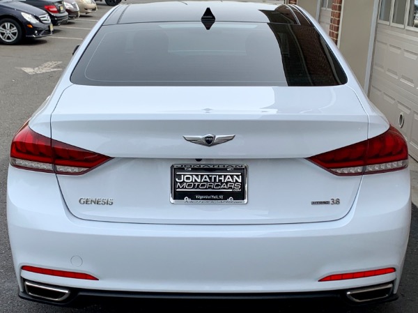 Used-2016-Hyundai-Genesis-38L