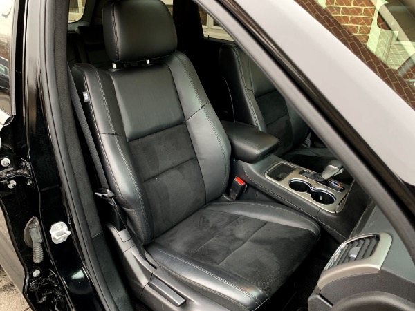 Used-2018-Jeep-Grand-Cherokee-Altitude
