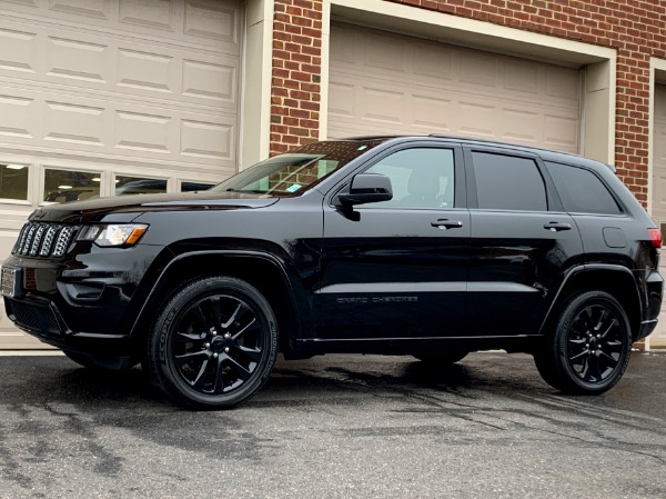 Used-2018-Jeep-Grand-Cherokee-Altitude