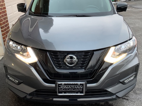 Used-2018-Nissan-Rogue-SV-Midnight