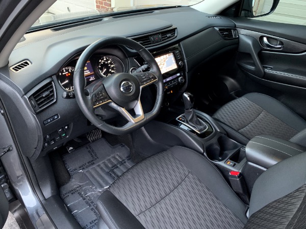 Used-2018-Nissan-Rogue-SV-Midnight