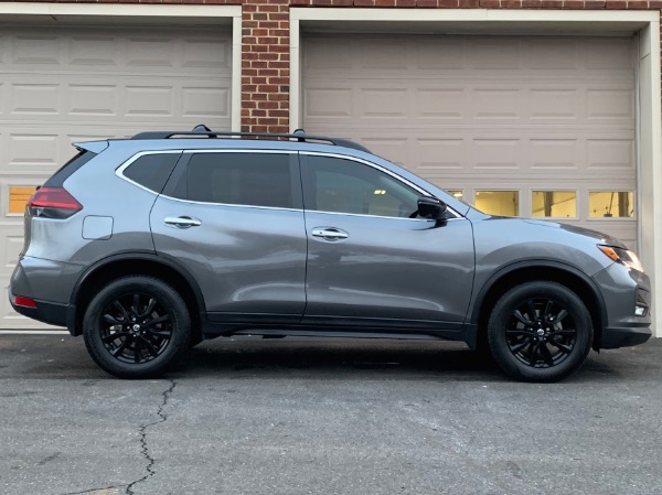 Used-2018-Nissan-Rogue-SV-Midnight