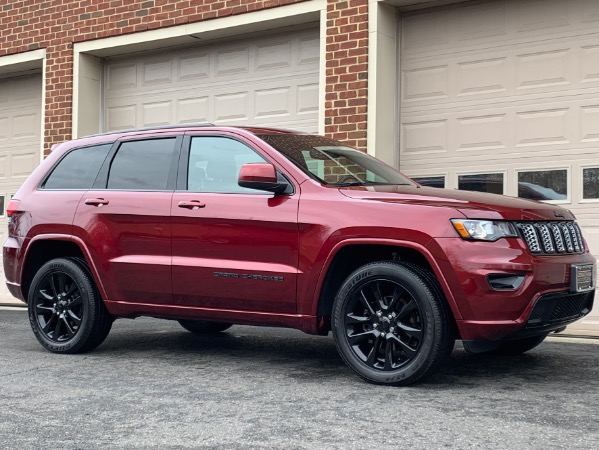 Used-2019-Jeep-Grand-Cherokee-Altitude