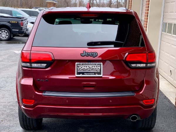 Used-2019-Jeep-Grand-Cherokee-Altitude