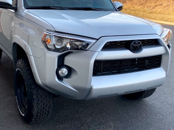 Used-2019-Toyota-4Runner-SR5-Premium