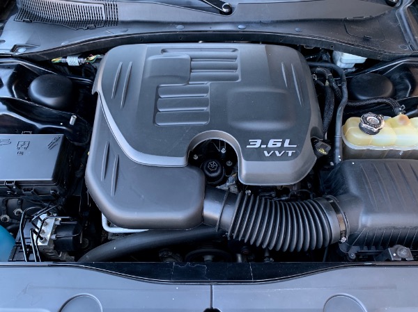 Used-2014-Dodge-Charger-SXT-100th-Anniversary