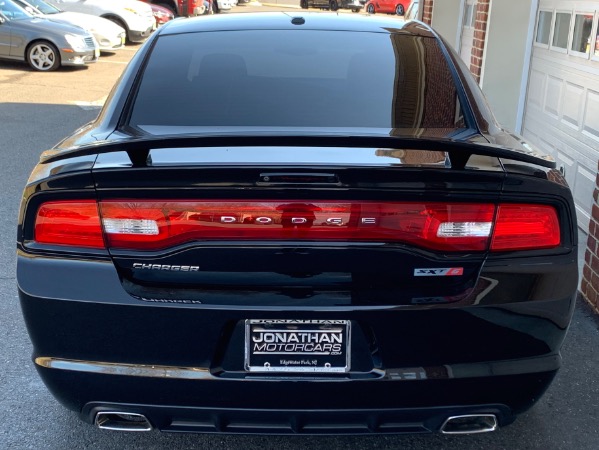 Used-2014-Dodge-Charger-SXT-100th-Anniversary
