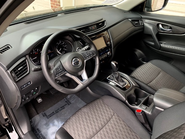 Used-2018-Nissan-Rogue-SV-Midnight