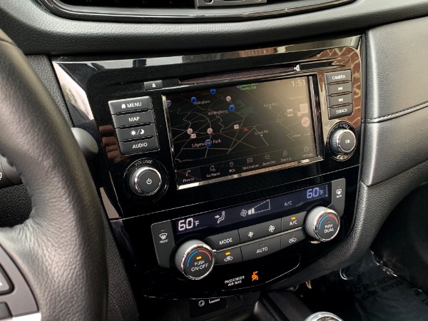Used-2018-Nissan-Rogue-SV-Midnight