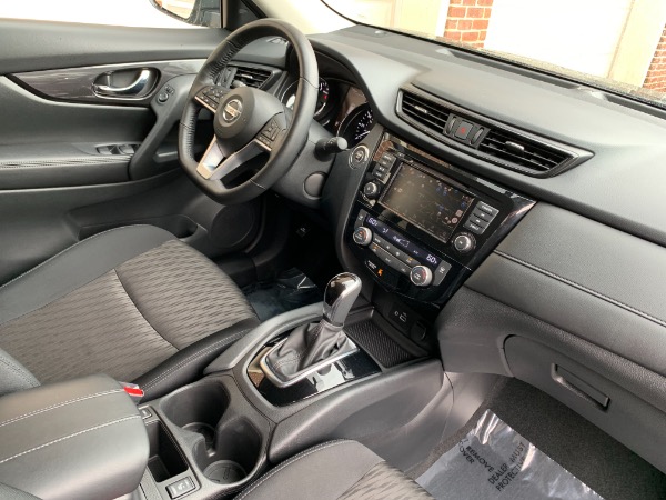 Used-2018-Nissan-Rogue-SV-Midnight