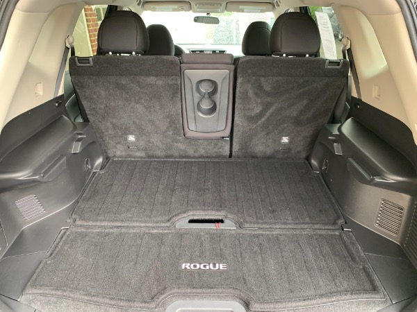 Used-2018-Nissan-Rogue-SV-Midnight