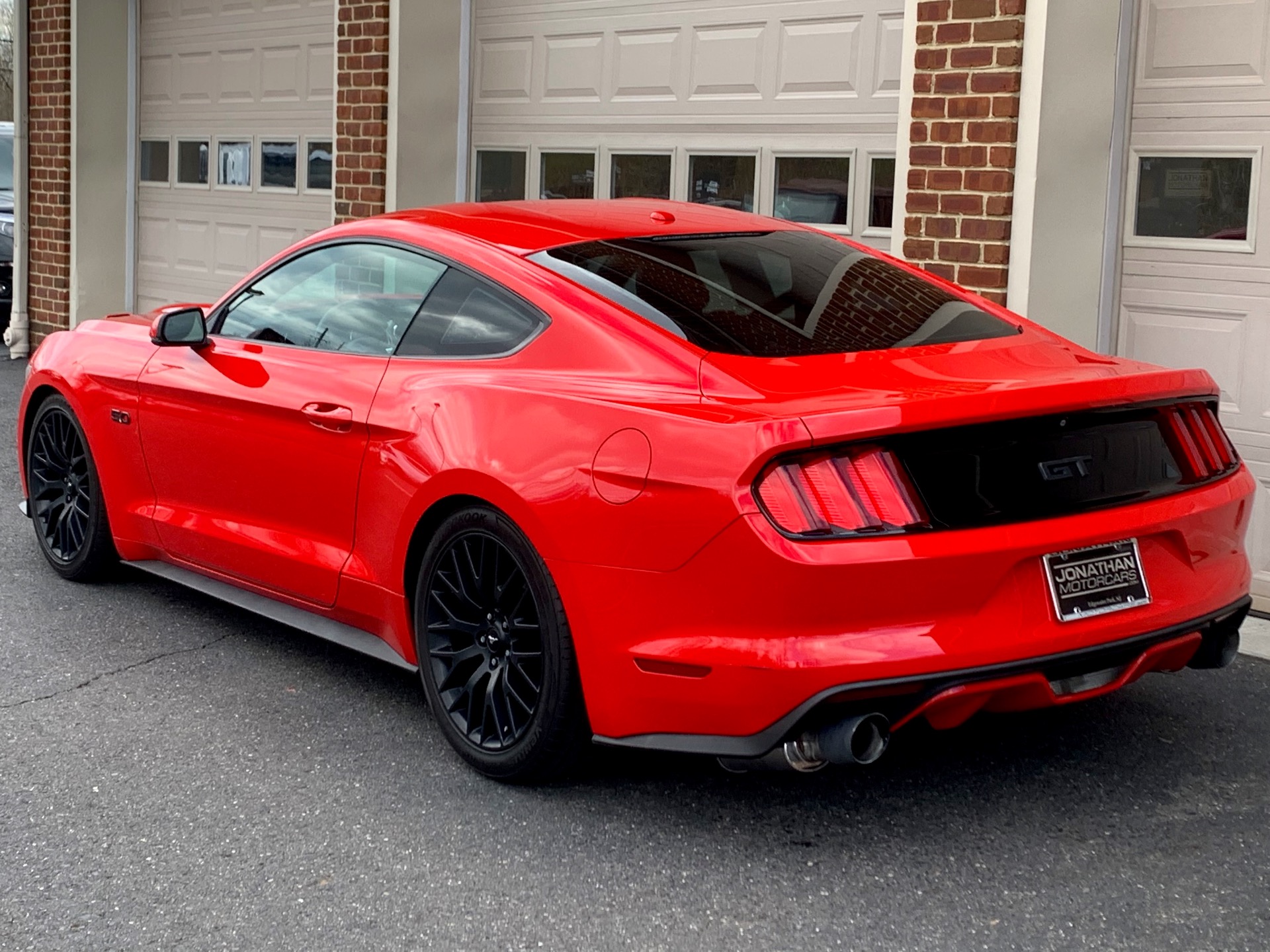 2015 ford mustang performance