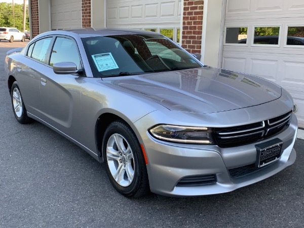 Used-2015-Dodge-Charger-SE