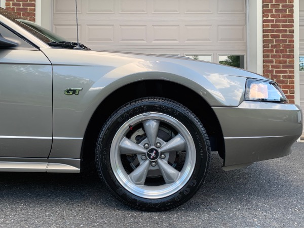 Used-2002-Ford-Mustang-GT-Deluxe