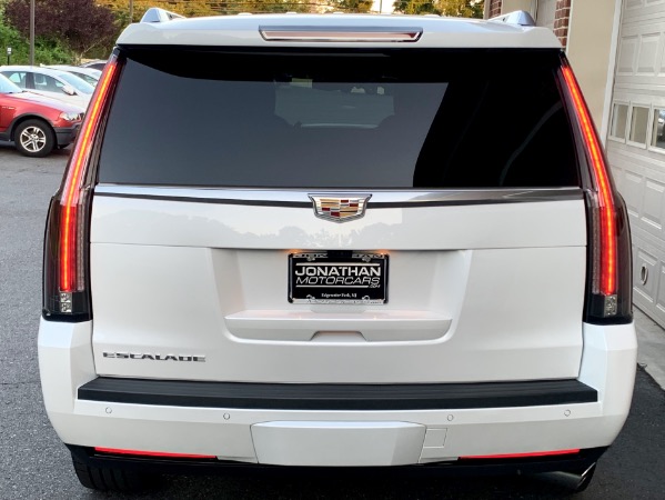 Used-2018-Cadillac-Escalade-Platinum