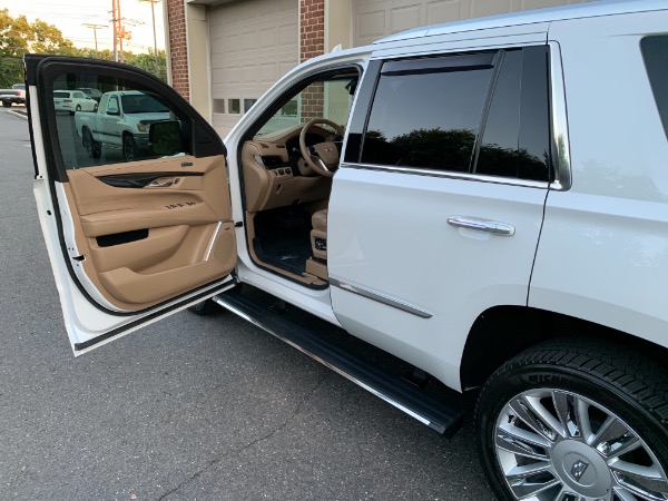 Used-2018-Cadillac-Escalade-Platinum