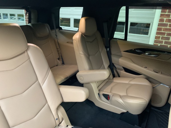 Used-2018-Cadillac-Escalade-Platinum