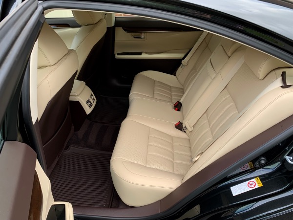 Used-2016-Lexus-ES-350-Luxury