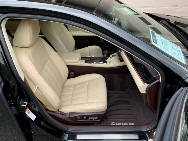 Used-2016-Lexus-ES-350-Luxury