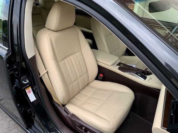 Used-2016-Lexus-ES-350-Luxury