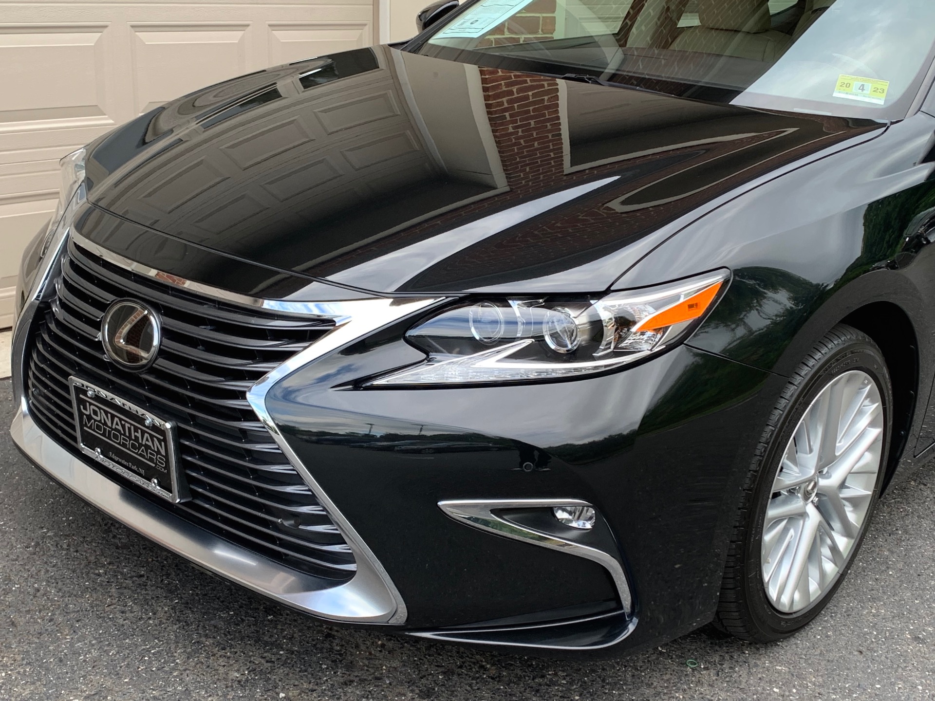 2016 Lexus ES 350 Luxury Stock 223546 for sale near Edgewater Park