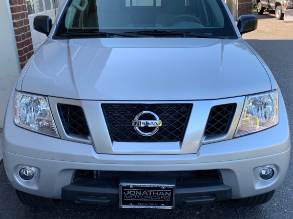 Used-2020-Nissan-Frontier-SV