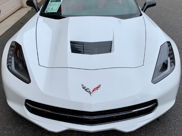 Used-2015-Chevrolet-Corvette-Stingray-Coupe