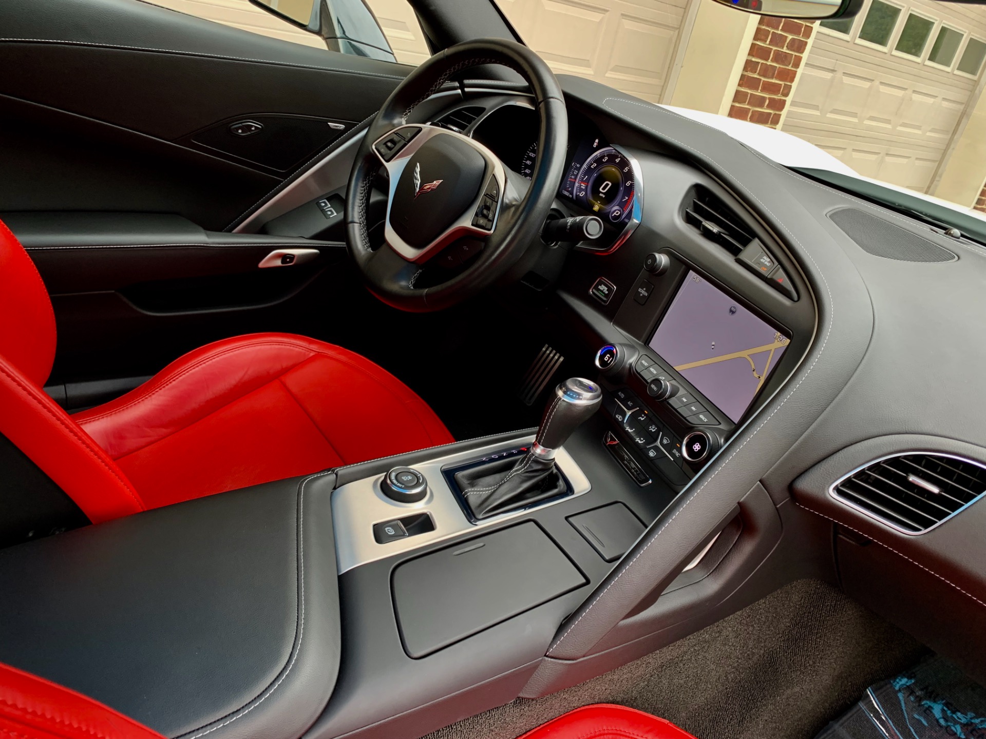 Used-2015-Chevrolet-Corvette-Stingray-Coupe